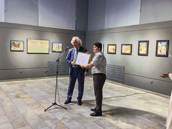 Abrorbek Izzatullayev va uning shogirdi Bashoratxon Jamoliddinovaning “Ilk qadam” nomli shaxsiy ko‘rgazmasi ochildi.