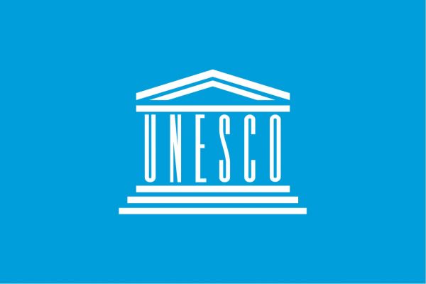 ЮНЕСКО объявляет международный фото конкурс под названием "Открой Шелковый путь через праздники".