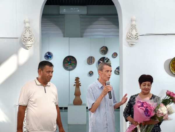 Kulol Faniya Dedenyovaning 70 yoshlik yubileyiga bag`ishlangan “Kulolchilik – umrim mazmuni” nomli shaxsiy ko`rgazmasi