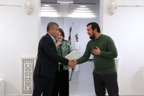 “Eng yaxshi haykaltaroshlik asari” nomli tanlov ko‘rgazmasi