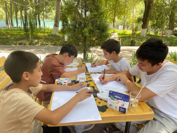 O‘zbekiston Badiiy akademiyasi tomonidan ‘Dolzarb 90 kun’ doirasida yosh ijodkorlar uchun ijodiy uchrashuv va ko‘rgazma tashkil etildi