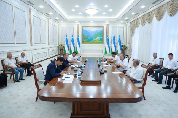 O‘zbekiston Badiiy akademiyasi raisi Akmal Nur Navoiy viloyatida xizmat safarida