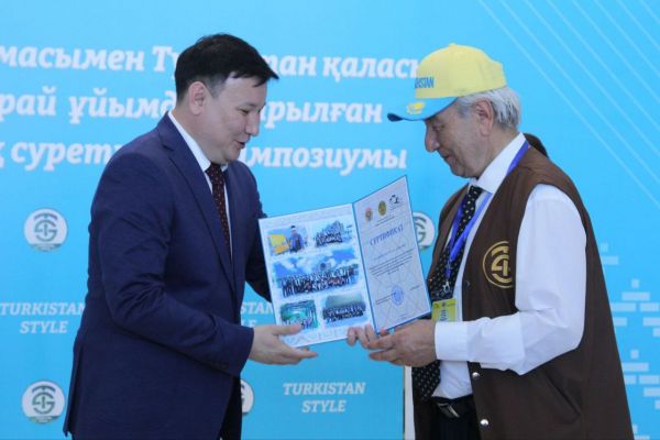 Qozog‘istonning Turkiston shahrida “Turkistan style” xalqaro rassomlar simpoziumi bo‘lib o’tdi