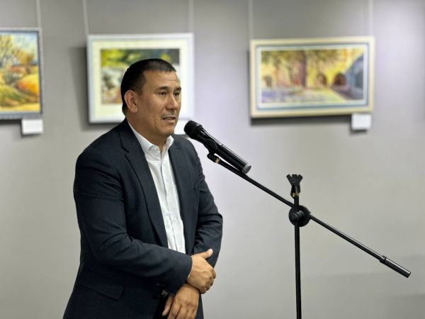 Pavel Benkov nomidagi Respublika ixtisoslashtirilgan rassomlik maktabida yangi o‘quv yilining ilk ko‘rgazmasi ochildi.