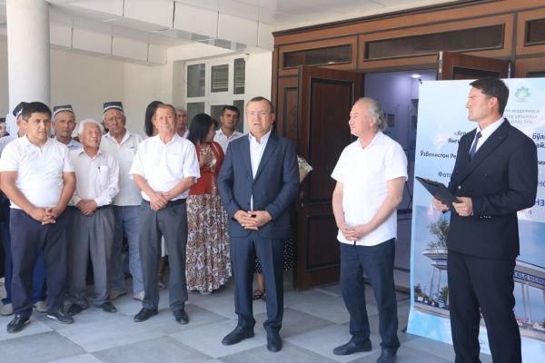 Bekobodda Mustaqillikning 35 yilligiga bag‘ishlangan “Yangi Bekobod — yangi manzillar” fotoko‘rgazmasi ochildi