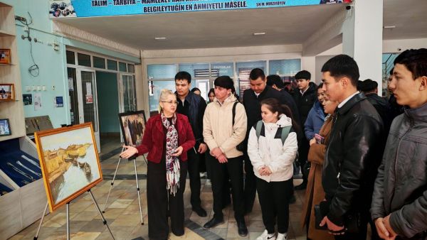 San‘atshunos, rassom bilan muloqot