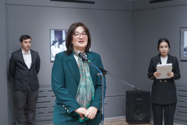 Toshkent fotosuratlar uyida “O‘zbek ayoli — o‘tmish, nafosat, kelajak ramzi” shiori ostida fotoko‘rgazma ochildi