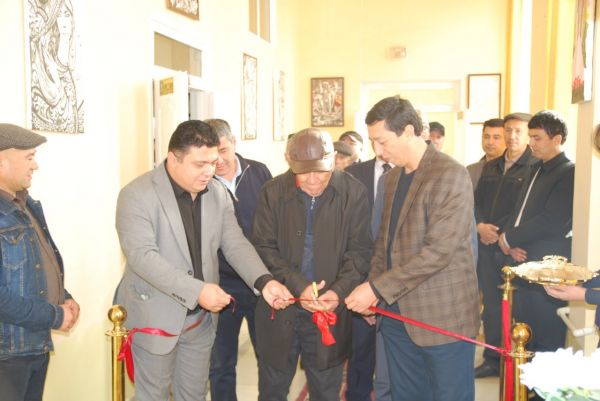 Baxtiyor Nazarovning "Kino olamidagi izlanishlar" mavzusida shaxsiy ko‘rgazmasi ochildi.