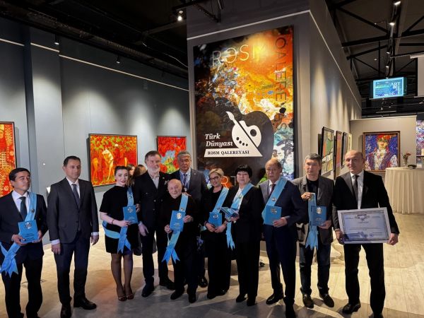 Kamola Akilova Turk dunyosi Badiiy akademiyasining haqiqiy a’zosi bo'ldi