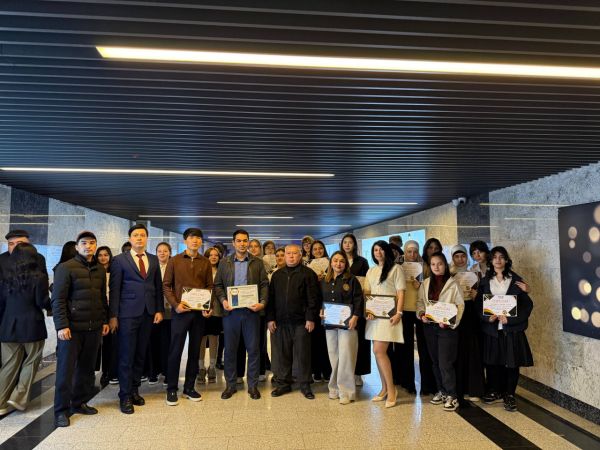 Toshkent metropolitenining “Alisher Navoiy” bekatida “Cheksiz ilhom” ko‘rgazmasi tashkil etildi