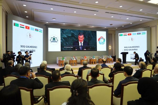 "Markaziy Osiyo: umumiy ma'naviy, ma'rifiy meros va umumiy kelajak" nomli xalqaro kongress bo‘lib o‘tayapti.