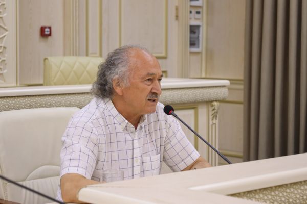 Eron Islom Respublikasi Badiiy akademiyasida Akmal Nur asarlari virtual ko‘rgazmasi