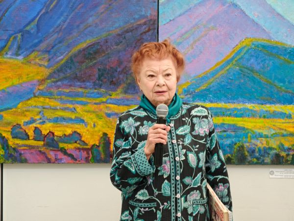 Galina Stepanning “Tog‘larda sukut” nomli shaxsiy ko‘rgazmasi