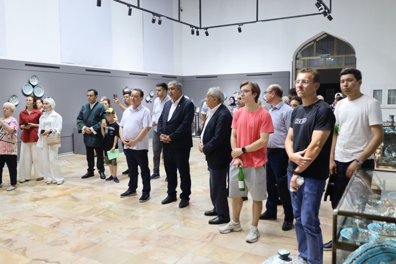 “Аnʼanalarni davom ettirib” nomli kulolchilik ko'rgazmasi ochildi