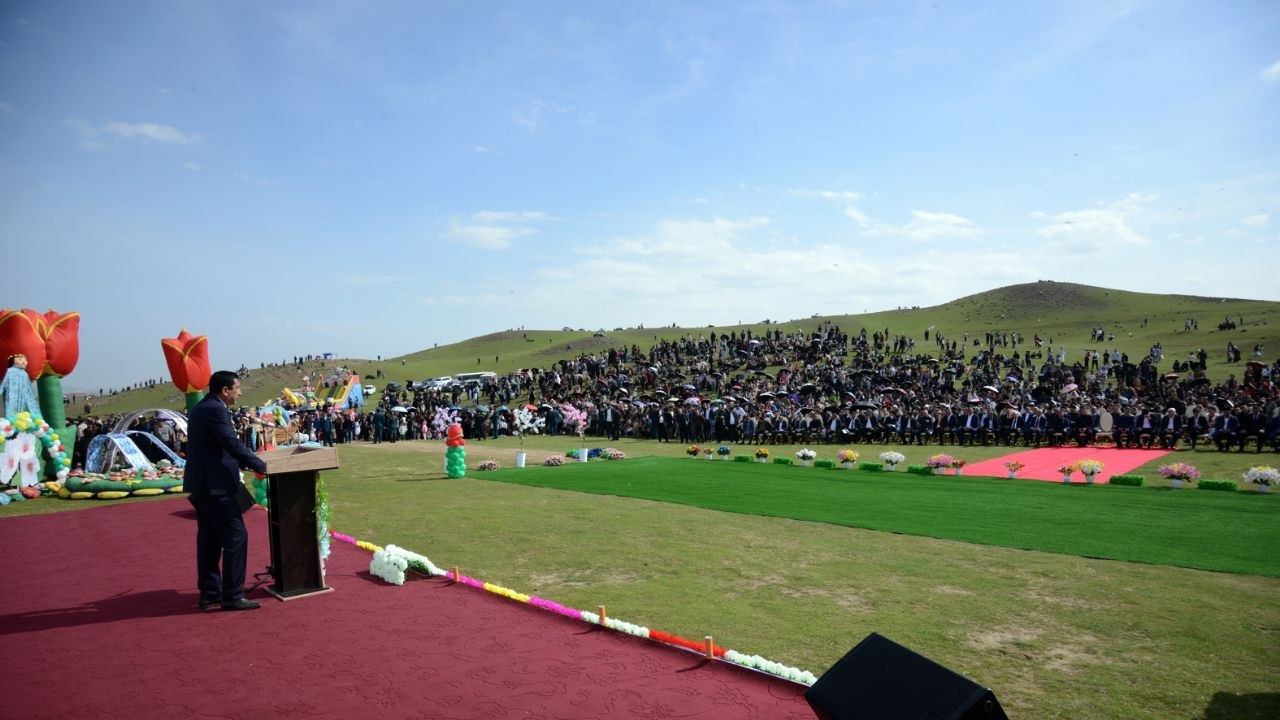 Suratlarda bahor nafasi