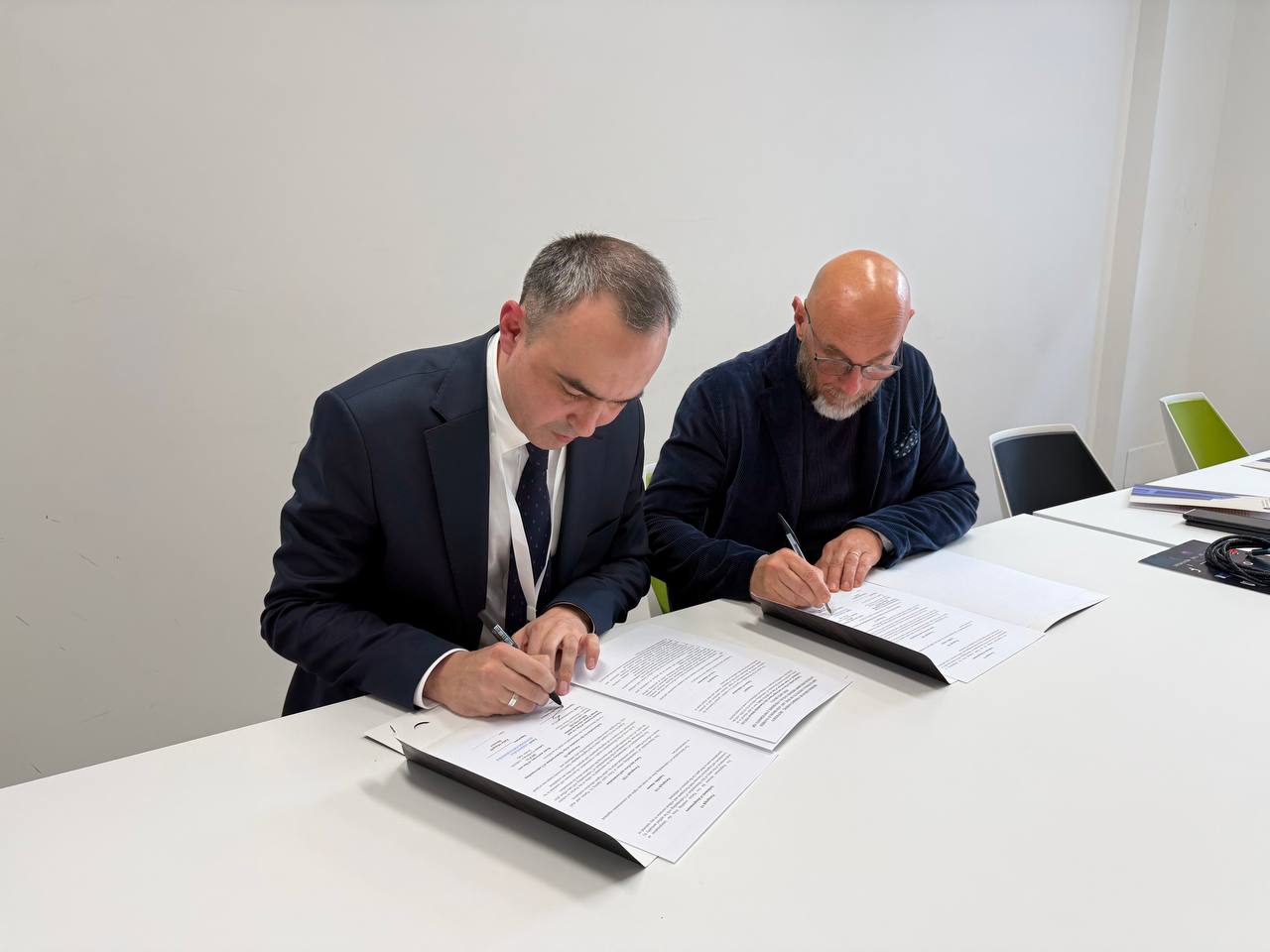 MRDI rektori Italiyada