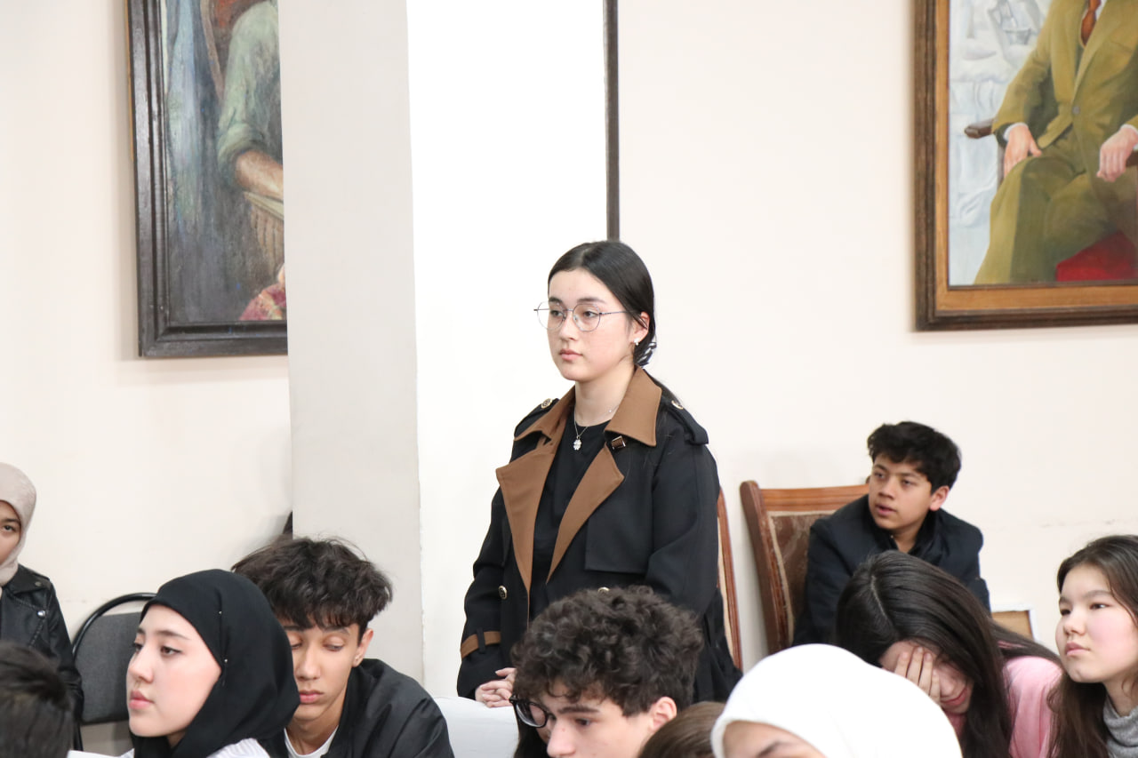 "Yoshlar kuni" doirasida "Rahbar va yoshlar" uchrashuvi o‘tkazildi