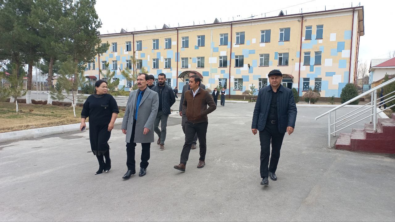 Samarqandda bitiruvchilar bandligiga bag‘ishlangan ijodiy uchrashuv