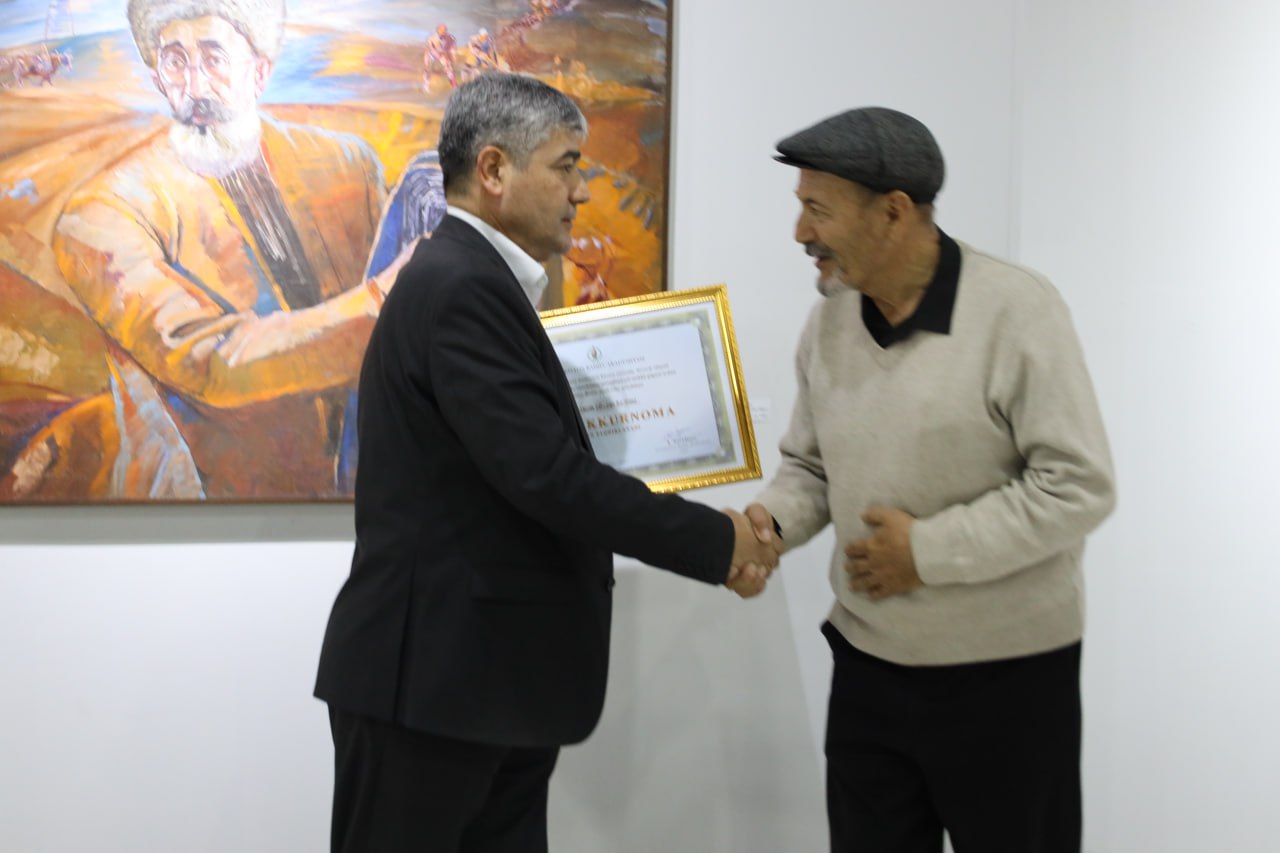 Xorazmlik rassomlarning guruh ko'rgazmasi