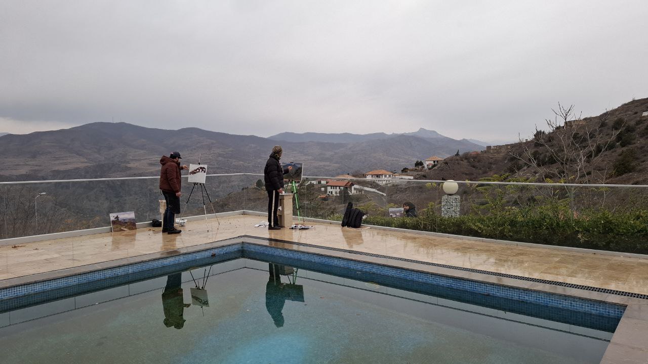 O‘zbek rasssomlari Qorabog‘da