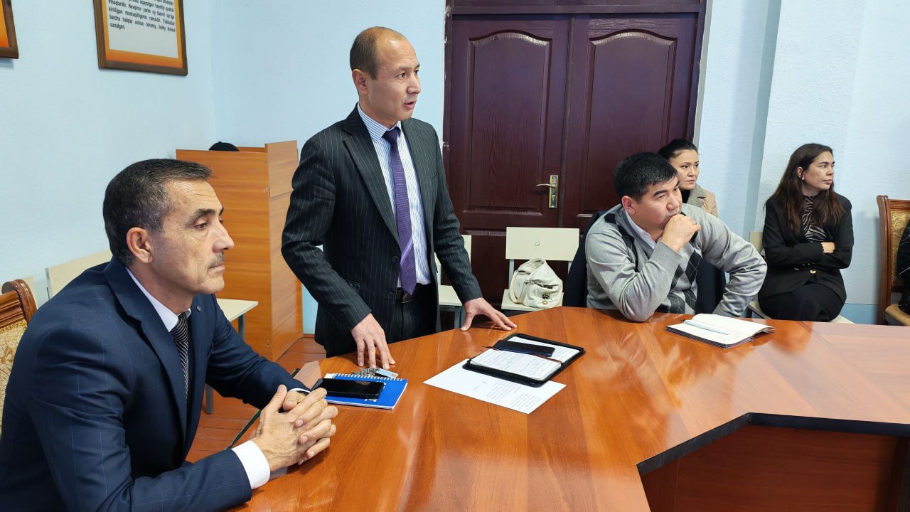 Sirdaryoda korrupsiyaga qarshi kurash va manfaatlar to‘qnashuvi bo‘yicha seminar-trening o'tkazildi