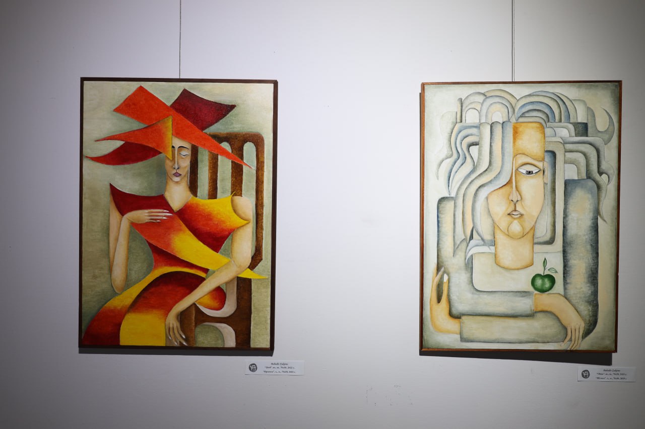 O`zbekiston Respublikasi Konstitutsiyasining 33 yilligiga bag`ishlangan Rassom Bahodir Zokirovning  shaxsiy ko'rgazmasi