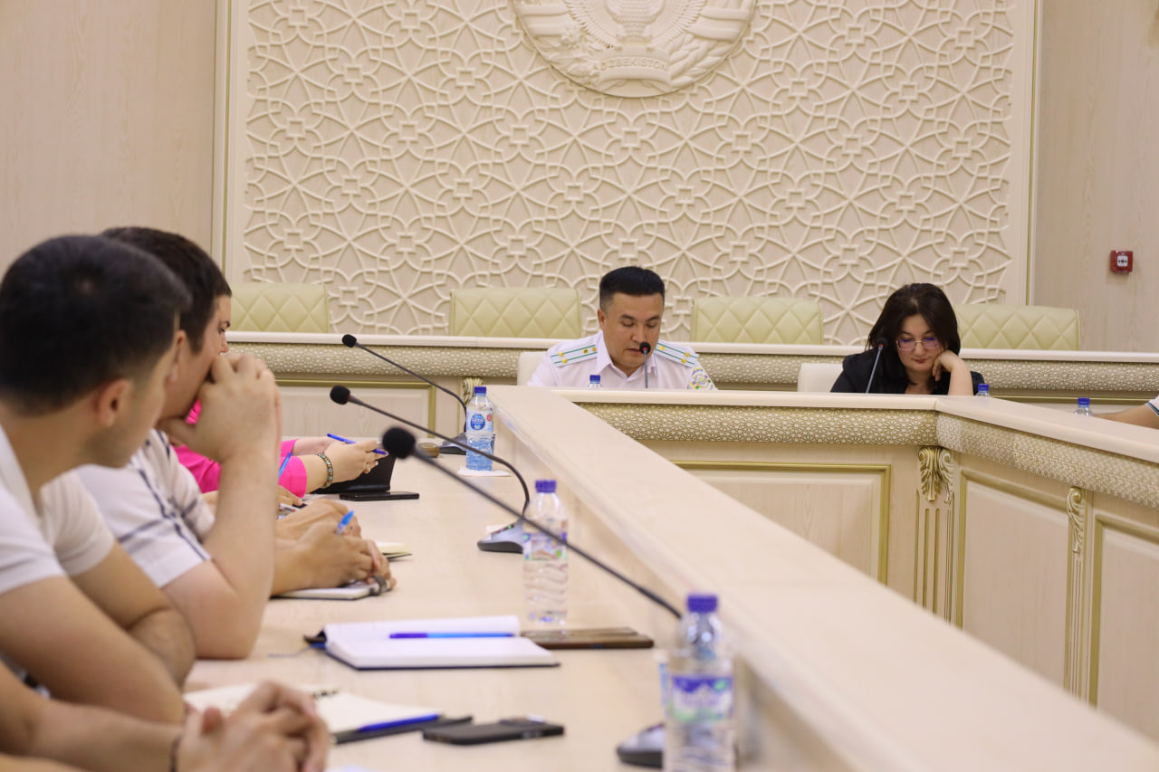 O‘zbekiston Badiiy akademiyasida O‘zbekiston Respublikasi Bosh prokuraturasi tomonidan kengaytirilgan yig‘ilish bo‘lib o‘tdi.