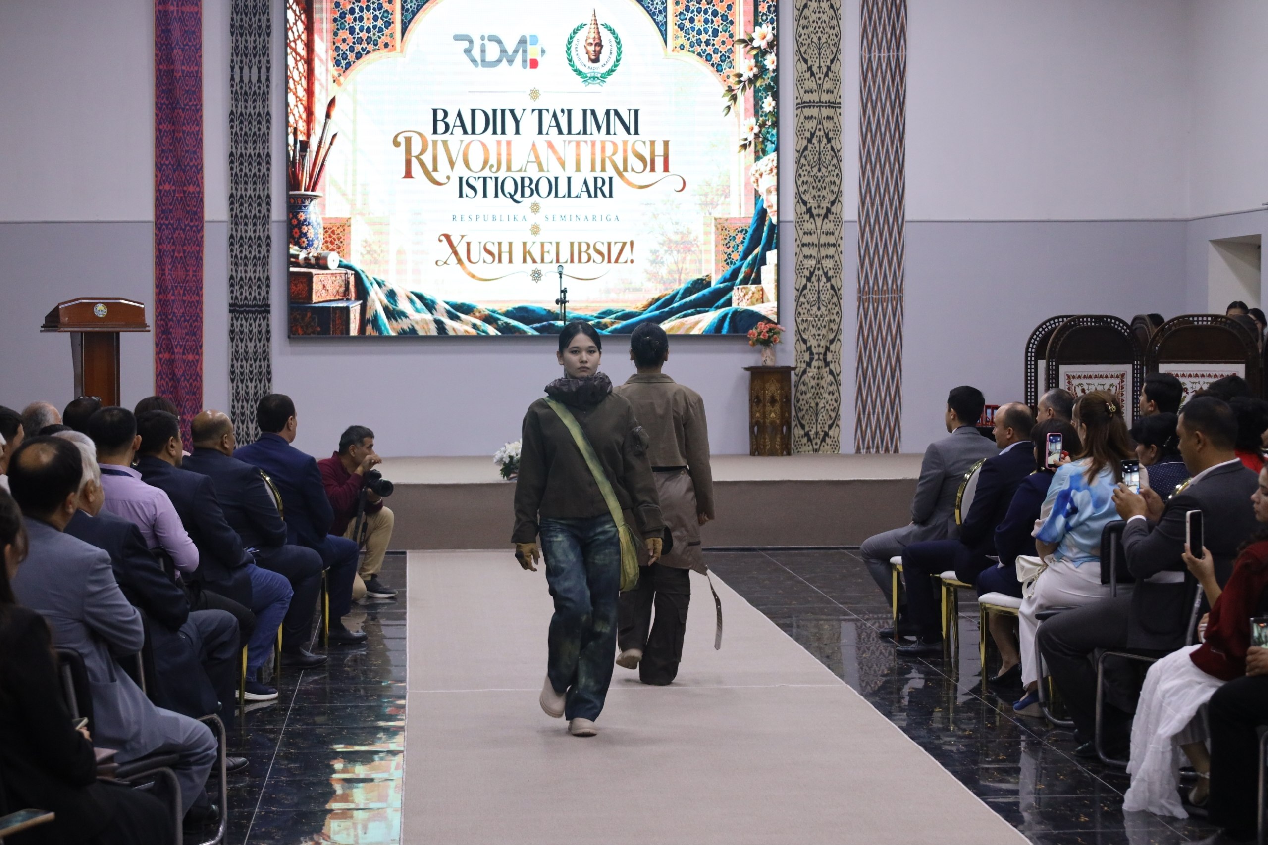 “Badiiy ta’limni rivojlantirish istiqbollari” mavzusida Respublika seminarining tantanali ochilish marosimi bo'lib o'tdi.