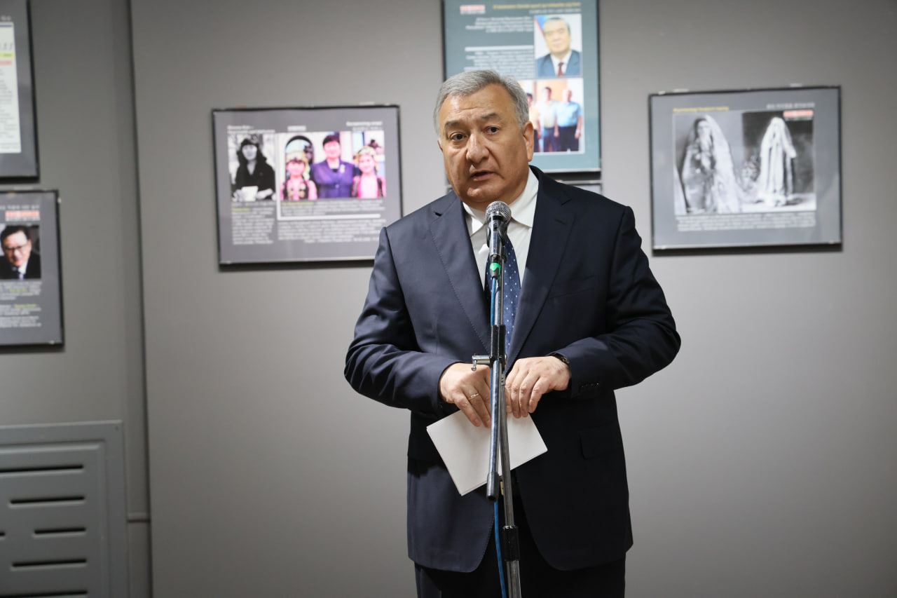 Konstitutsiyasi kuniga bag‘ishlangan “Hammani eslab” nomli fotoko‘rgazma ochildi