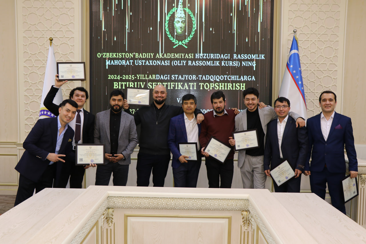 Oliy rassomlik kursi bitiruvchilariga sertifikatlar topshirildi, yangi izlanuvchilar ijodiy faoliyatni boshladi