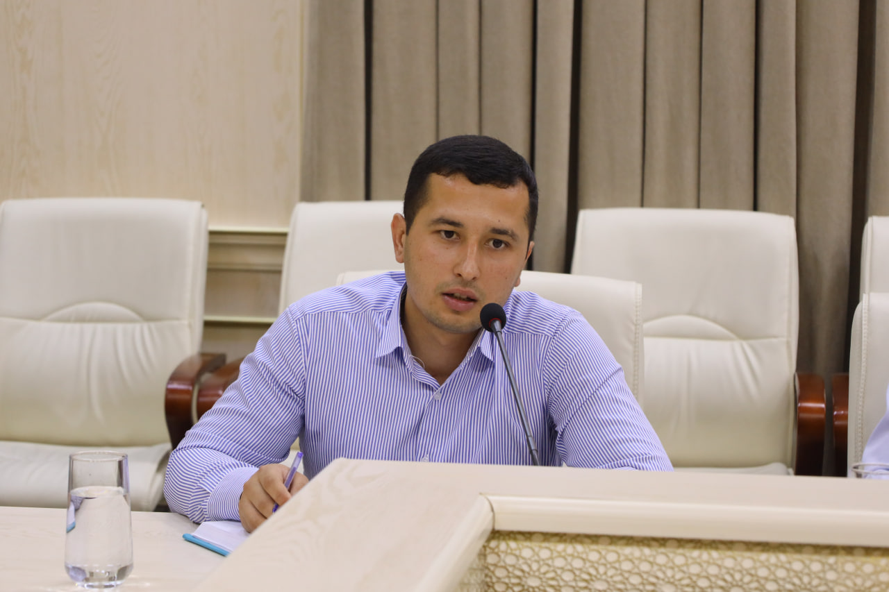 Eron Islom Respublikasi Badiiy akademiyasida Akmal Nur asarlari virtual ko‘rgazmasi