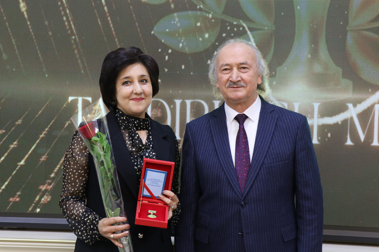 O‘zbekiston Badiiy akademiyasi xotin-qizlarini taqdirladi