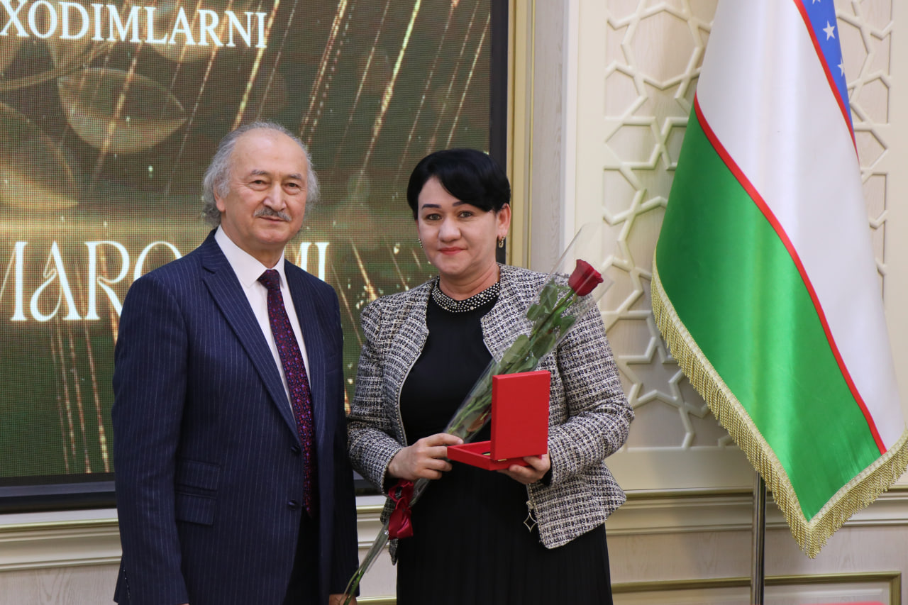 O‘zbekiston Badiiy akademiyasi xotin-qizlarini taqdirladi