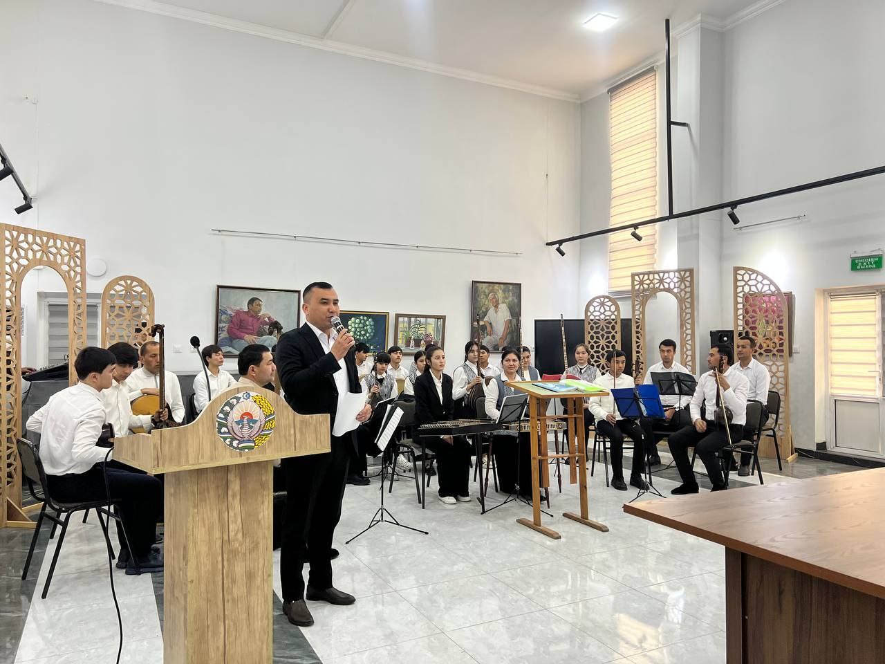 Ishchi guruh Qo'qon ixtisoslashtirilgan san'at maktabida bo'ldi