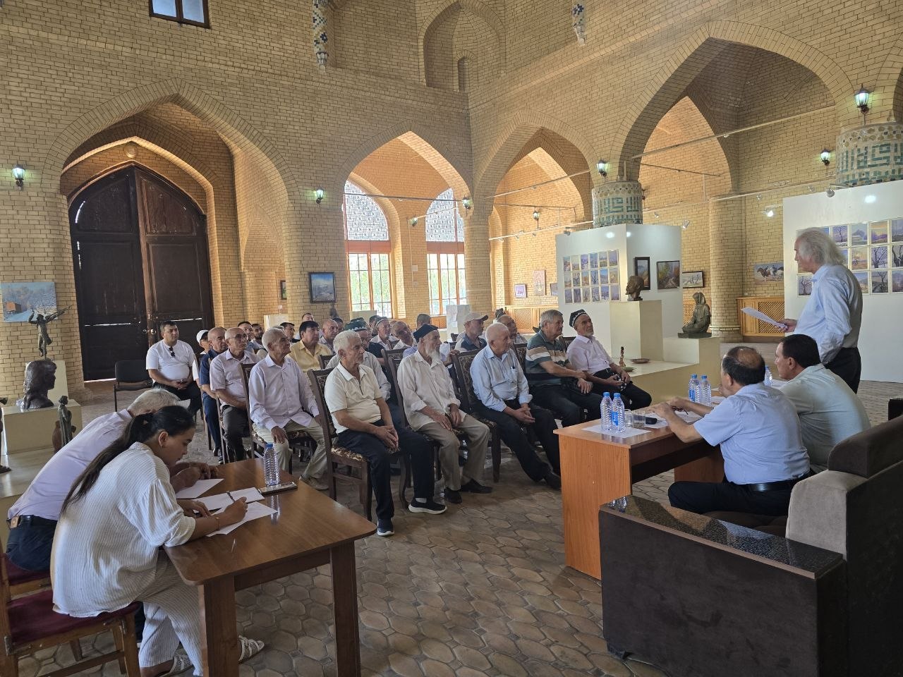 Namangan viloyati ijodkorlari bilan uchrashuv o‘tkazildi