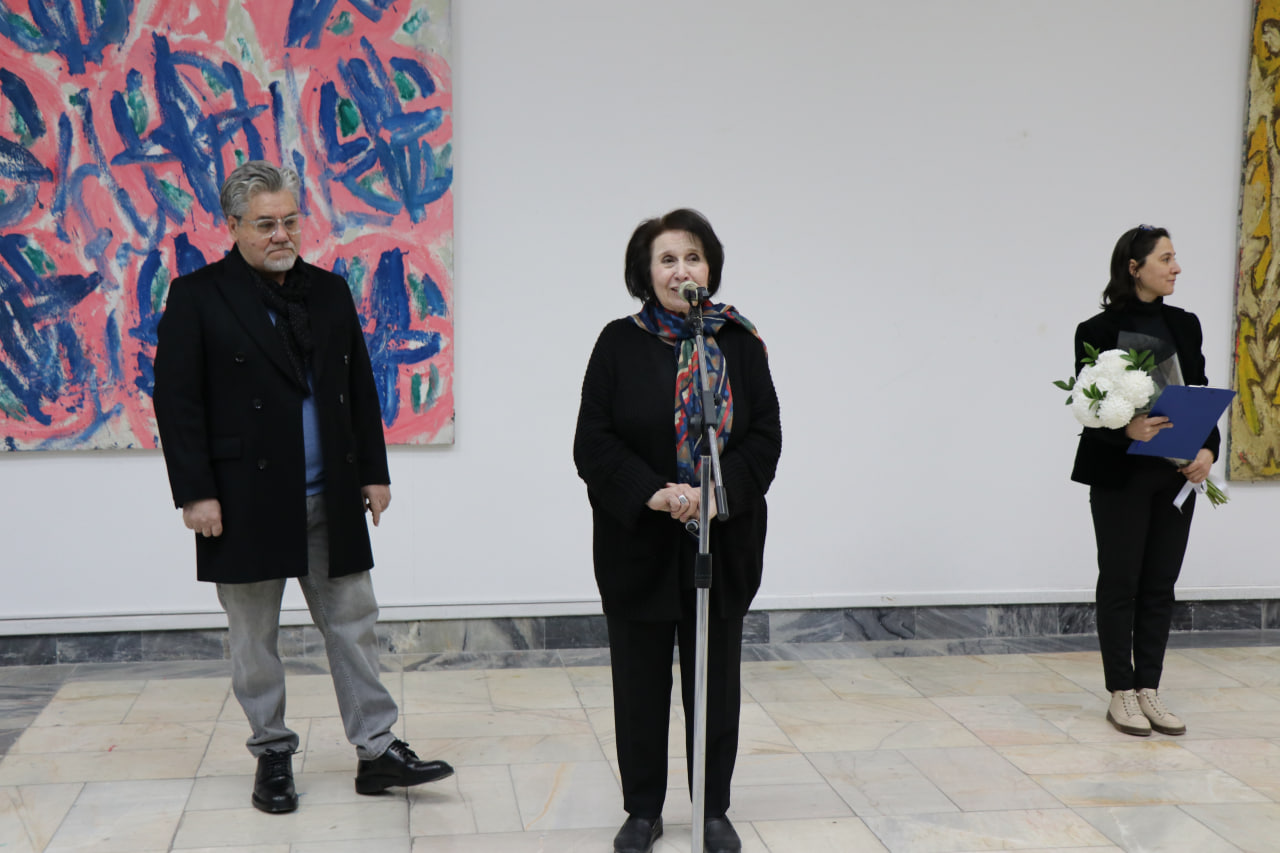 Markaziy ko‘rgazmalar zalida rassom Maksim Vardanyanning shaxsiy ko‘rgazmasi ochildi