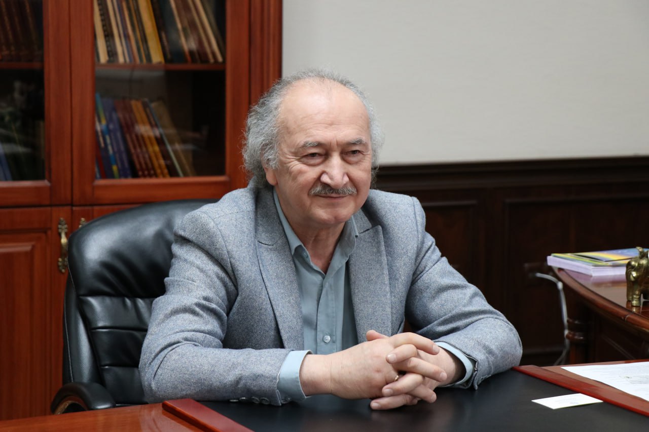 Встреча в Академии художеств Узбекистана с Послом Греции