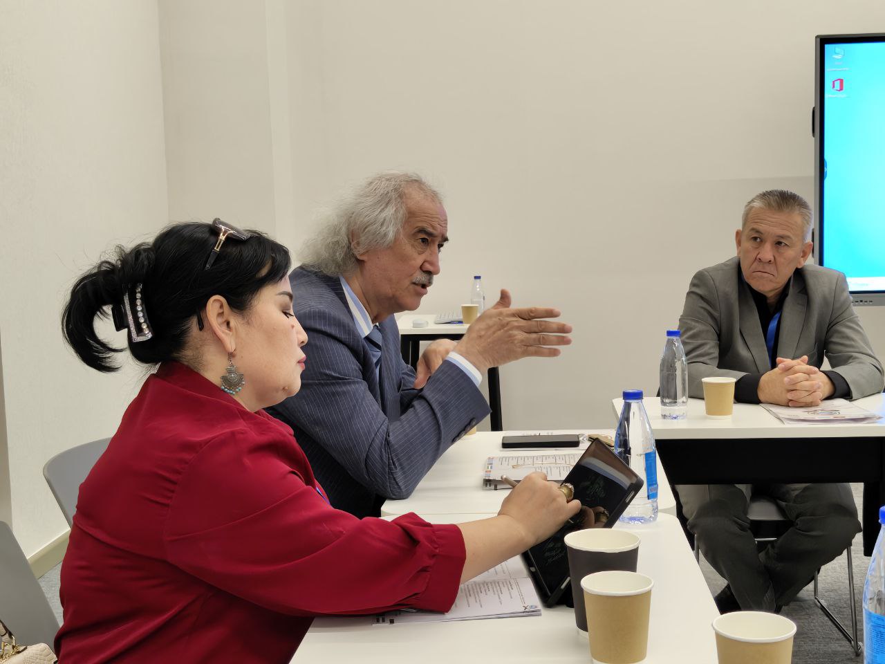 "Markaziy Osiyo: buyuk o‘tmish - buyuk kelajak" mavzusida sho‘ba yig‘ilishi bo‘lib o‘tdi