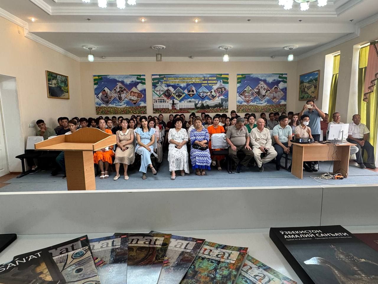 Qoraqalpog‘istonda "SAN'AT" jurnali ahririyati aʼzolari bilan uchrashuvi tashkil qilindi.