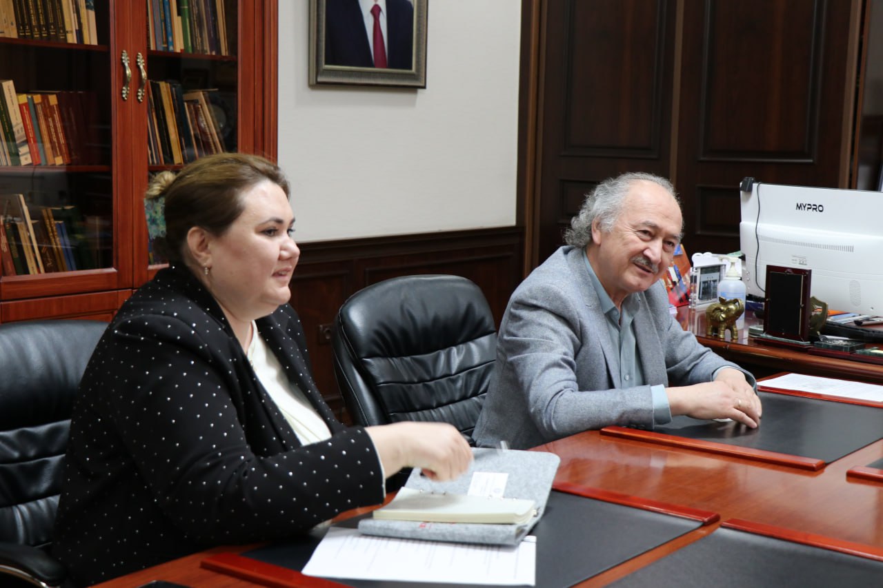 Встреча в Академии художеств Узбекистана с Послом Греции