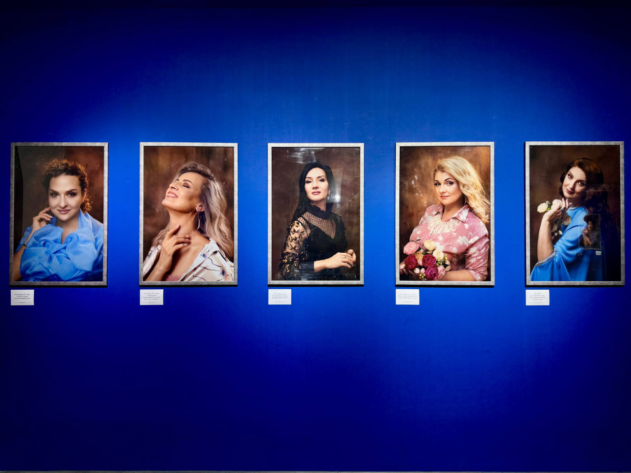 Toshkent fotosuratlar uyida Natalya Ilyinaning “Men otkritka emasman” nomli shaxsiy fotoko‘rgazmasi ochildi