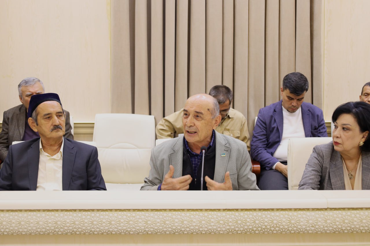 “Buyuk usta merosi”: Ortiq Fayzullayevga bag‘ishlangan albom-katalog taqdimoti