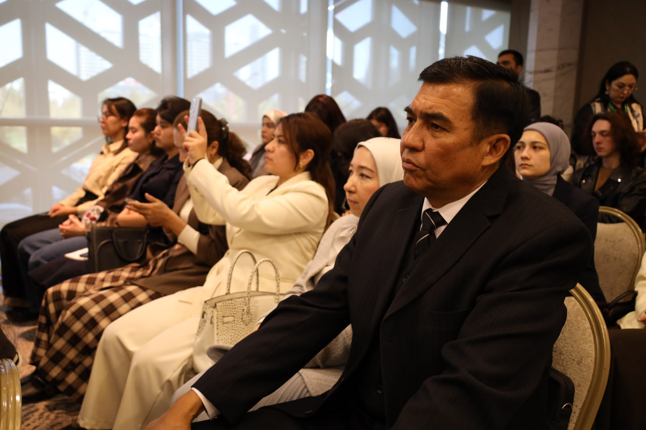 “Turkiy dunyo dekorativ-amaliy sanʼati: oʻtmish, bugun, kelajak” xalqaro anjumani bo‘lib o‘tdi