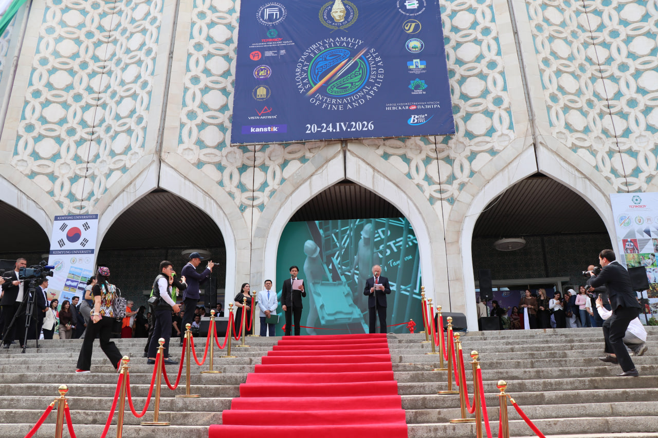 Xalqaro anʼanaviy tasviriy va amaliy sanʼat festivalining ochilish marosimi bo'lib o'tdi
