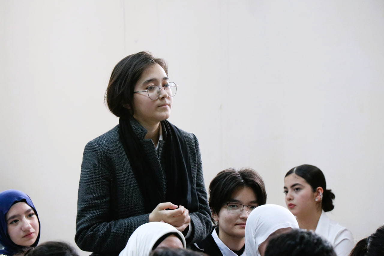 "Yoshlar kuni" doirasida "Rahbar va yoshlar" uchrashuvi o‘tkazildi