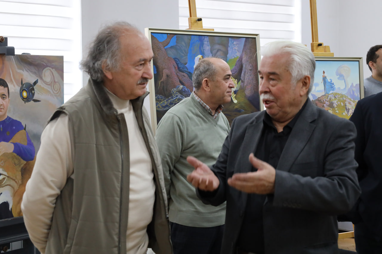 Rassomlik mahorat ustaxonasi stajor-tadqiqotchilari 2025-yil ikkinchi yarim yillik attestatsiyasidan o‘tkazildi.