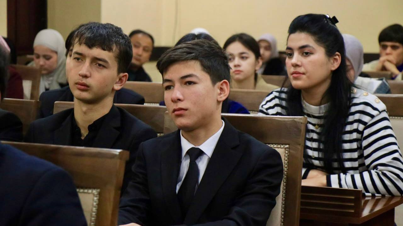 Rassomlar festivalini tashkil etish masalalari muhokama qilindi