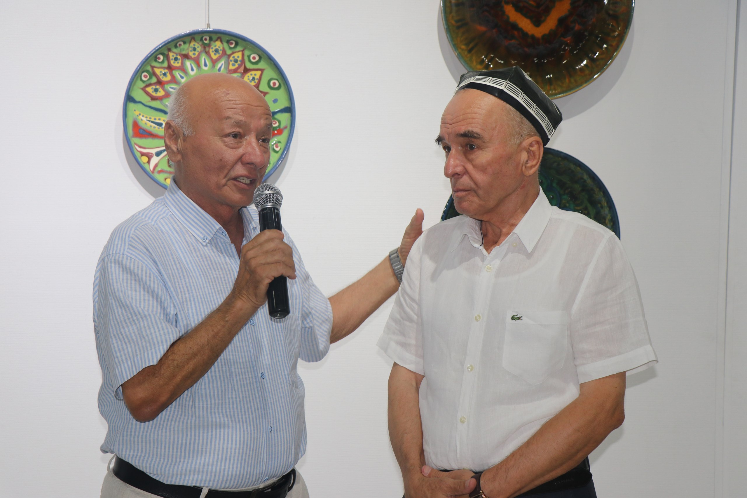 Kulol Abdurahim G'ofurovning “LAGANDAGI BO'YOQLAR RAQSI” nomli shaxsiy ko'rgazmasi