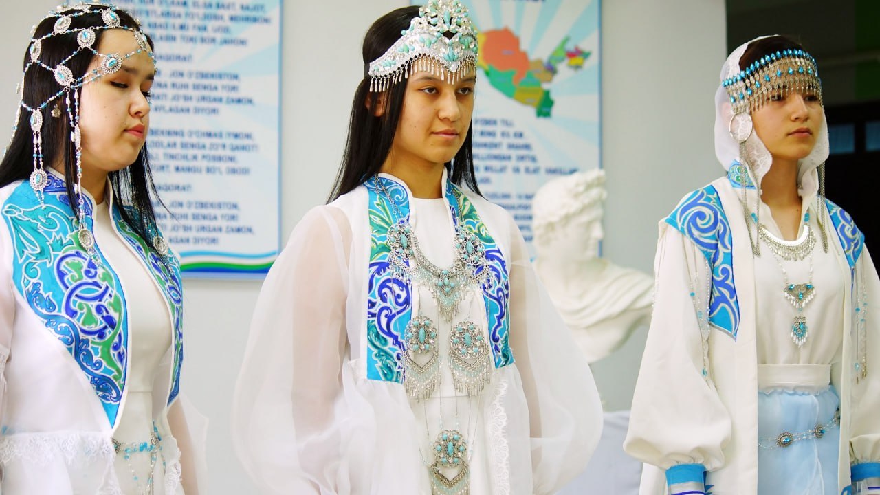 Sirdaryo ixtisoslashtirilgan san’at maktab-internati bitiruv malakaviy ish himoyasi bo’lib o’tdi.