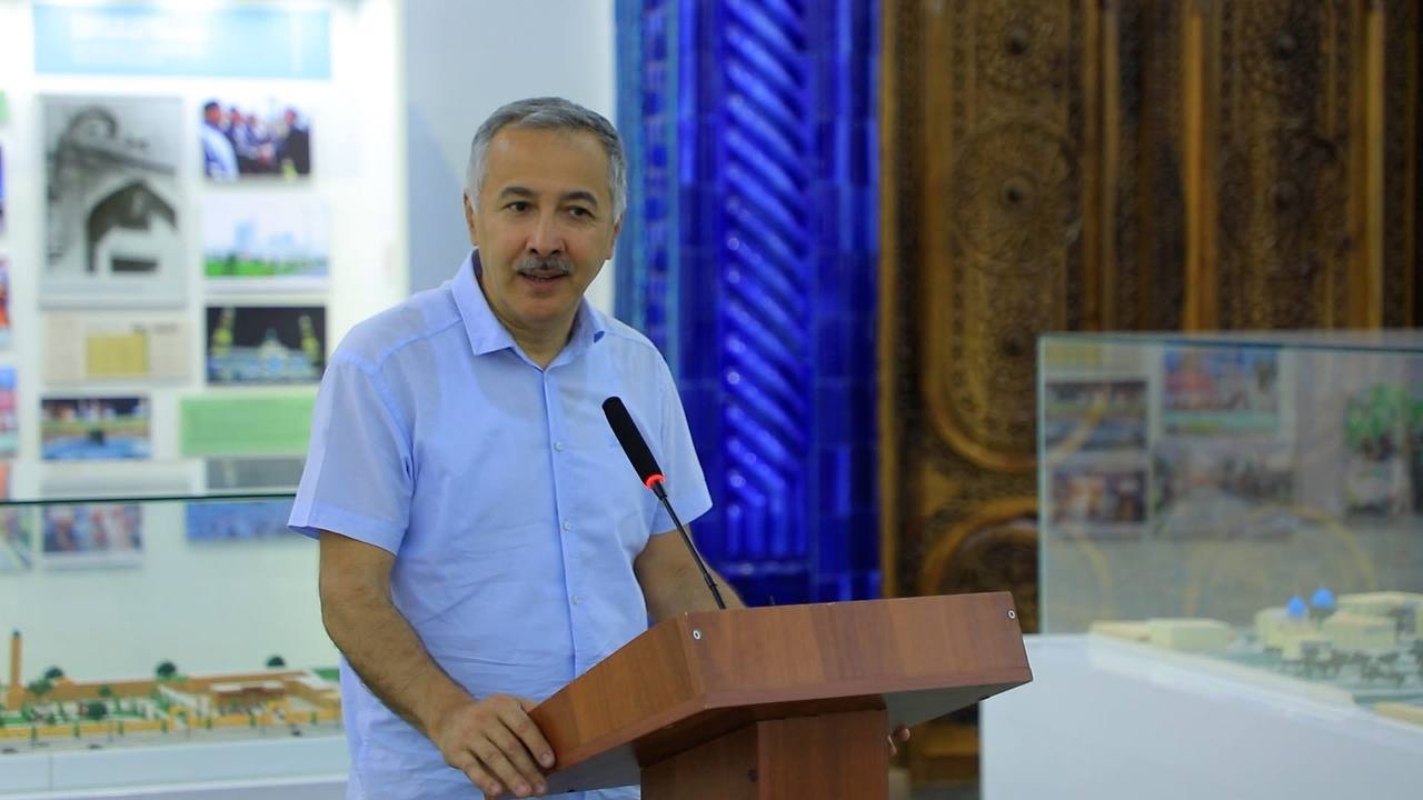 “Qatag’on tarixi yosh ijodkorlar nigohida” nomli yangi ko’rgazma ochildi